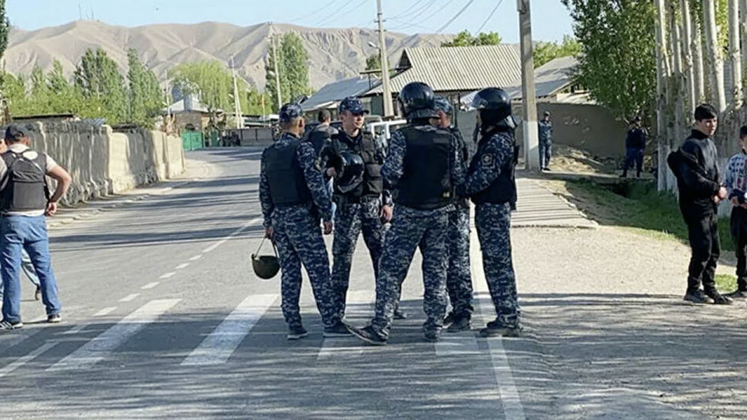 Военные Киргизии и Таджикистана прекратили перестрелку на границе