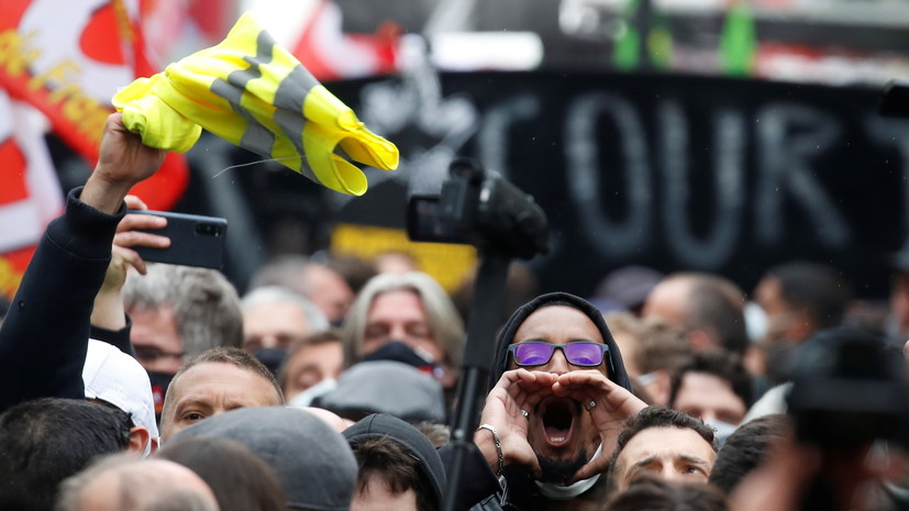 В Париже в ходе первомайской демонстрации  произошли беспорядки