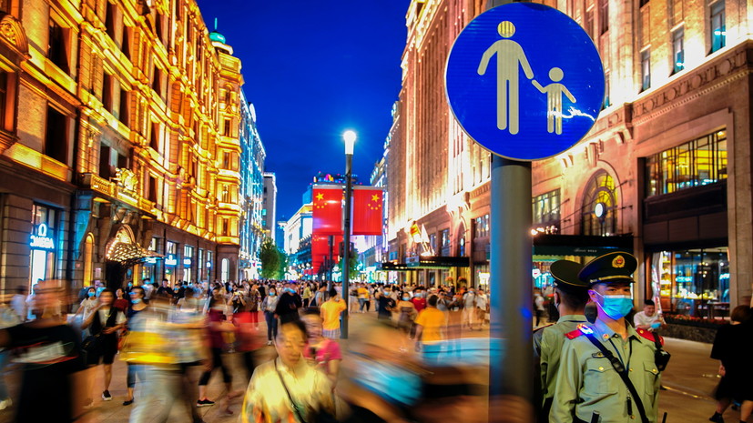 За 2020 год население КНР увеличилось на 0,83%0