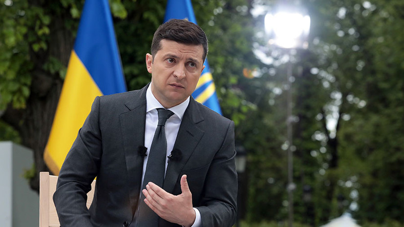 «Похоже на провокацию»: почему Киев регулярно анонсирует возможные переговоры лидеров Украины и России