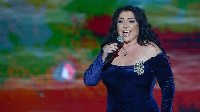 Лолита оценила выступление Manizha на Евровидении