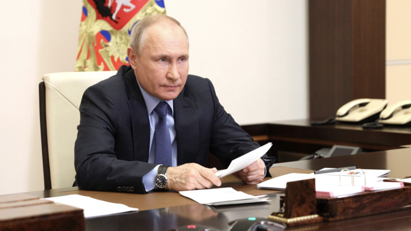 «Залог этому — развитие вооружённых сил»: Путин заявил о готовности России «выбить зубы» тем, кто хочет её «укусить»