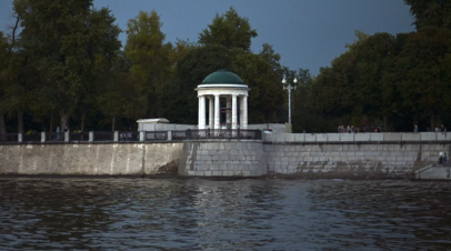 В Парке Горького завершили реставрацию знаменитых беседок-ротонд