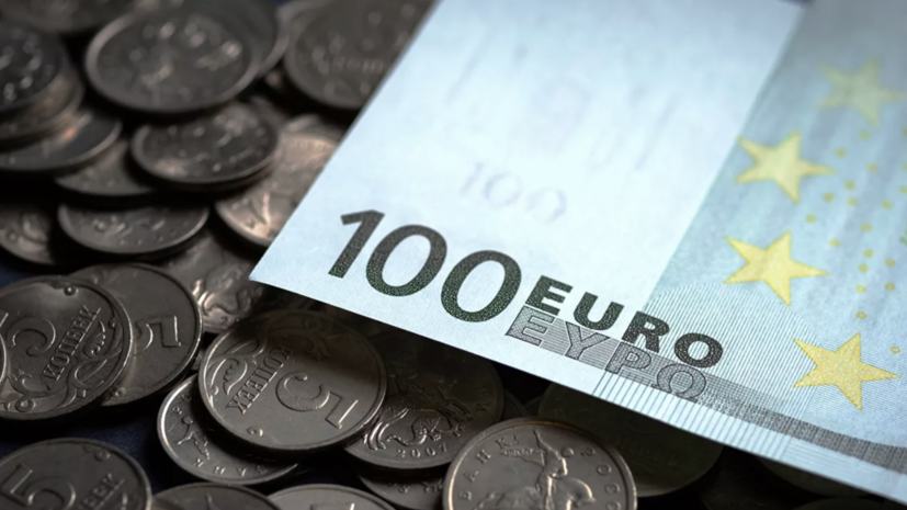 Курс евро опустился ниже 89 рублей