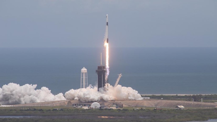 Ракета Falcon 9 стартовала во Флориде с кораблём Dragon Ракета Falcon 9 стартовала во Флориде с кораблём Dragon