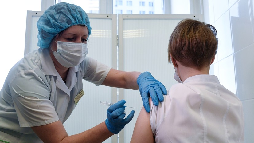 Вирусолог назвал вакцинацию единственным средством остановить эпидемию