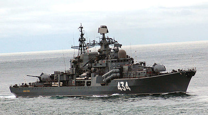 Эсминец Адмирал Ушаков отработал стрельбы в Баренцевом море