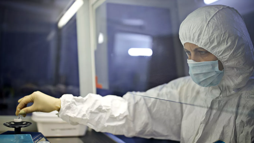 Песков заявил, что вспышка COVID-19 диктует необходимость жёстких мер