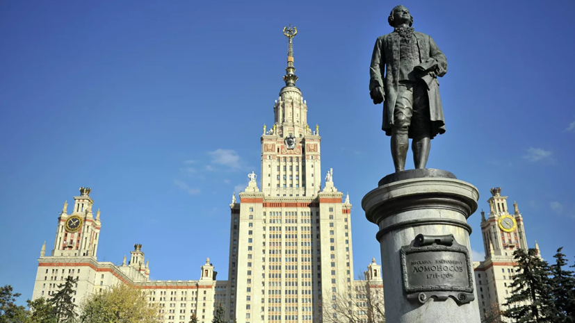 В МГУ на рабочие места допустят только привитых от COVID-19 сотрудников