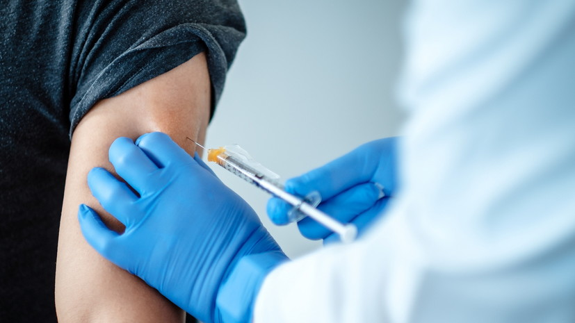 Мурашко назвал процент заболевших после вакцинации от коронавируса