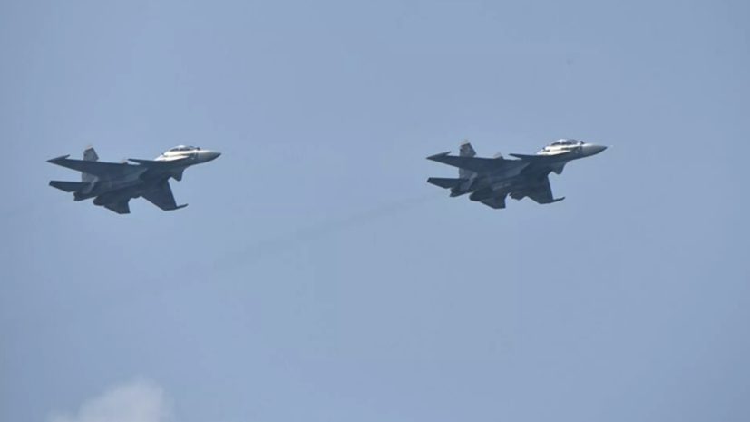 МиГ-31 и Су-35 сопроводили стратегические бомбардировщики США над Беринговым морем