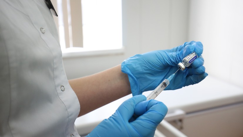 В Москве работодателям продлили срок подачи данных о вакцинации до 22 июля