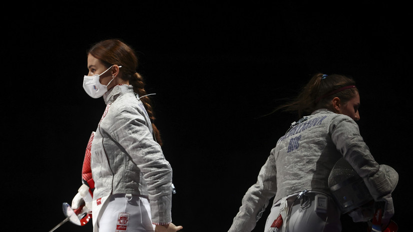 Российские саблистки завоевали золото Олимпиады в Токио в командных соревнованиях
