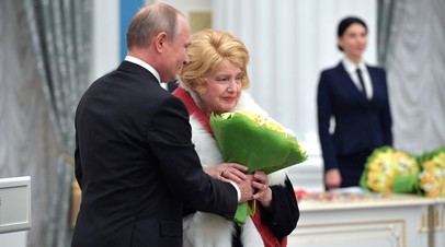 Доронина написала письмо Путину с просьбой изгнать худрука МХАТа