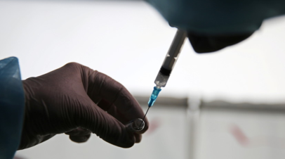 В Таджикистане сделали обязательной вакцинацию взрослых