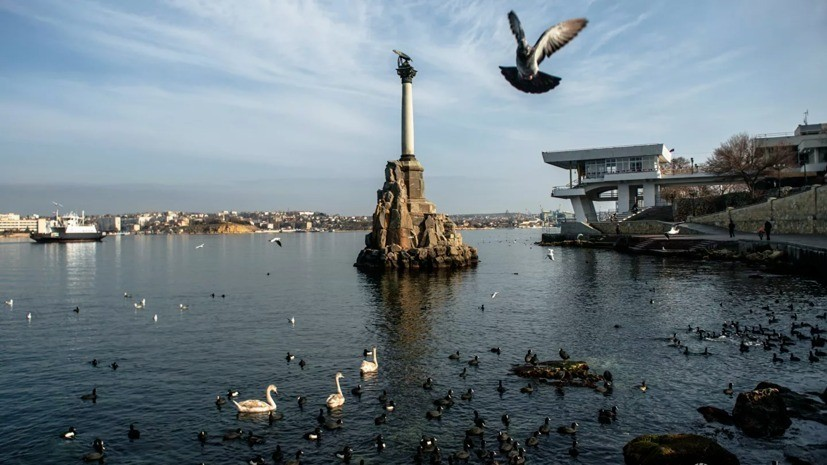 В Севастополе спасатели подняли со дна моря порядка 250 снарядов В Севастополе спасатели подняли со дна моря порядка 250 снарядов