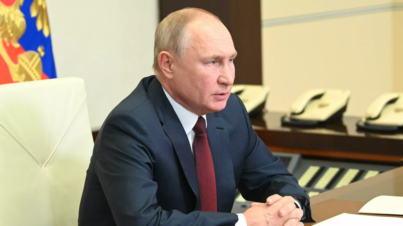 Путин обсудил с президентом Эквадора борьбу с коронавирусом Путин обсудил с президентом Эквадора борьбу с коронавирусом