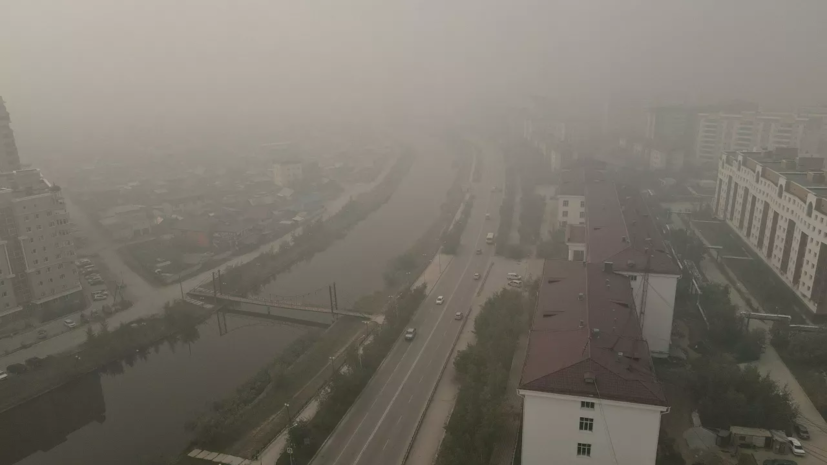 На борьбу с лесными пожарами в Якутии направят ещё два вертолёта МЧС На борьбу с лесными пожарами в Якутии направят ещё два вертолёта МЧС