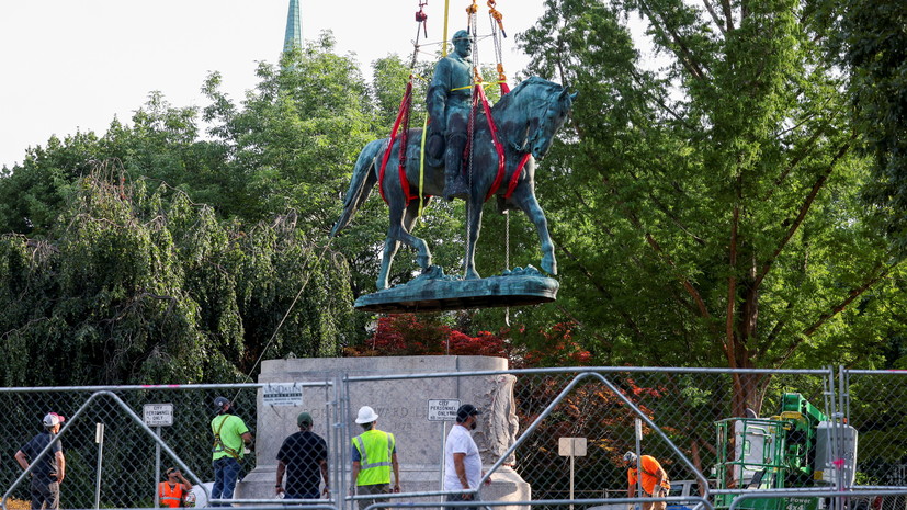 В США суд разрешил демонтаж памятника генералу конфедератов Роберту Ли