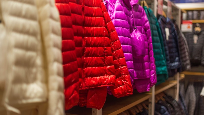 Ретейлеры зафиксировали резкий рост спроса на зимнюю одежду в России в августе