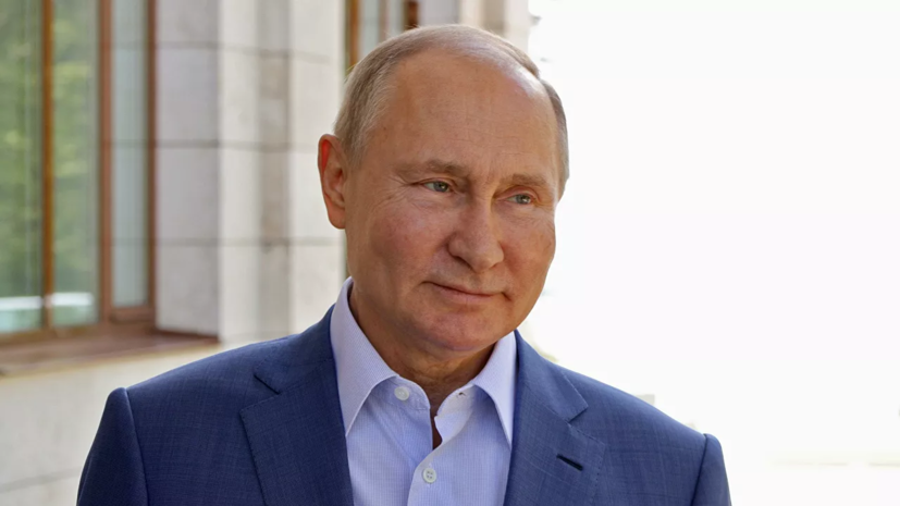 Путин подписал указ о награждении полицейского, обезвредившего напавшего на вуз в Перми Путин подписал указ о награждении полицейского, обезвредившего напавшего на вуз в Перми