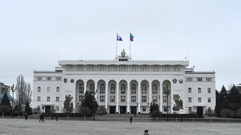 Власти Дагестана осудили инцидент с избиением пассажира в московском метро