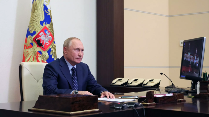 В Кремле заявили, что Путин пока не прошёл ревакцинацию от коронавируса