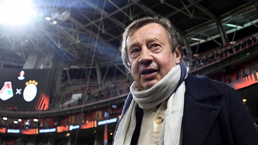 Сёмин получил серебро за сезон-2019/20 и подарил медаль болельщику «Локомотива»