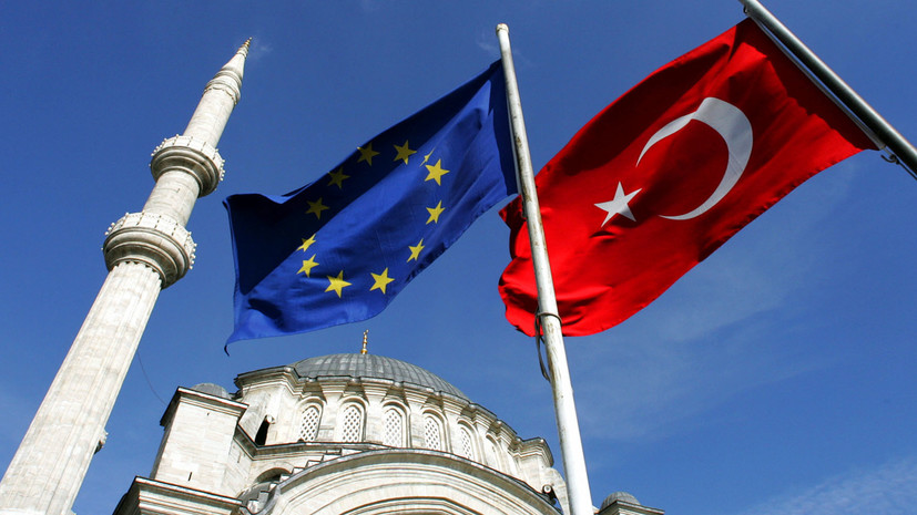 В ЕС приняли к сведению заявление Турции о высылке послов десяти стран