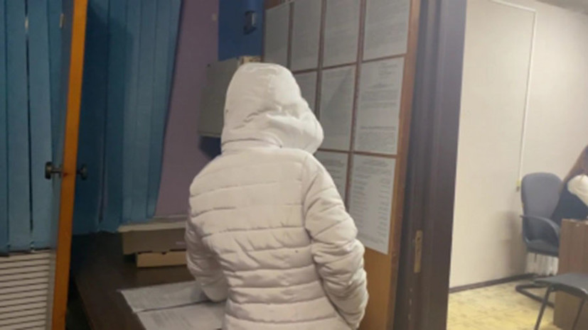 «Просто закодируюсь»: в Иркутской области задержана женщина, оставившая детей на несколько дней в закрытой квартире
