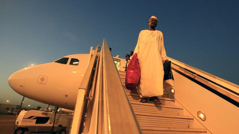 Аэропорт столицы Судана приостановил работу до 30 октября