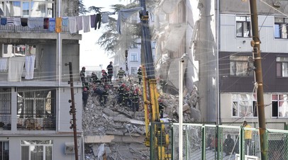 Число погибших при обрушении жилого дома в Батуми выросло до восьми