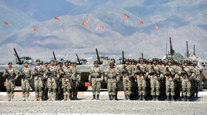 Военнослужащие подразделений ОДКБ