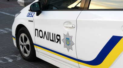 Неизвестные сбросили памятник Чапаеву на Украине