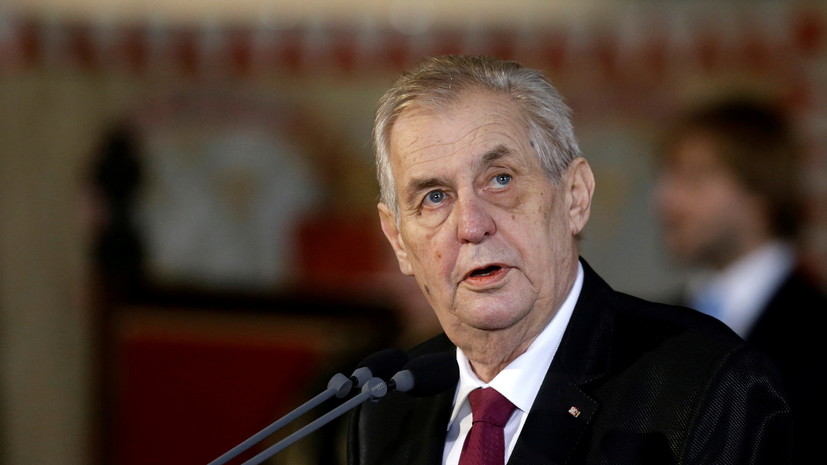 Президента Чехии перевели из реанимации в обычную палату
