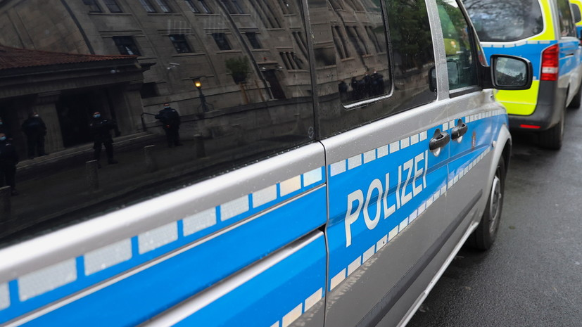 Bild: в ФРГ вооружённый злоумышленник напал на людей в поезде
