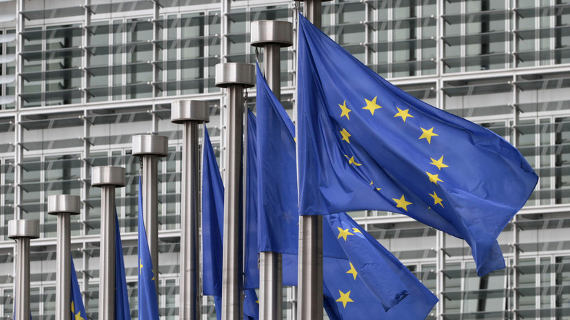 Брюссель изучает возможность санкций против авиакомпаний из-за мигрантов на границе ЕС