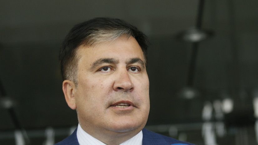 Адвокат заявил о прекращении голодовки Саакашвили