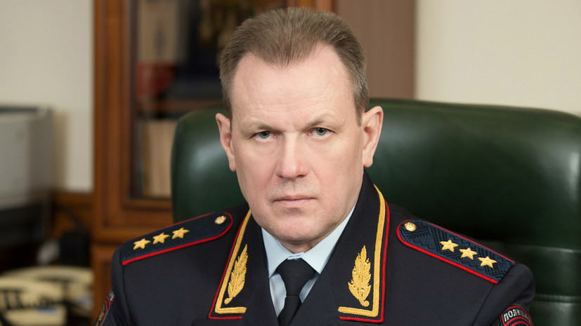 «Удержать профессионалов в системе и привлечь туда новых»: что стоит за сменой руководства ФСИН
