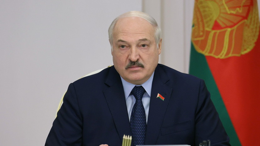 Лукашенко прибыл в логистический центр на границе с Польшей