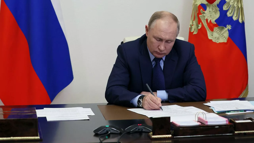 Путин встретится с членами Совбеза России после переговоров с Пашиняном и Алиевым