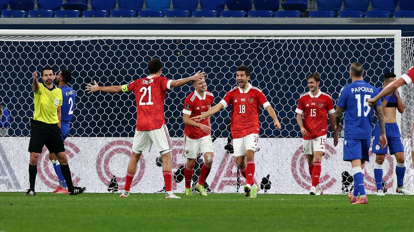 Благосклонный жребий: Россия сыграет с Польшей в полуфинале стыковых матчей ЧМ-2022