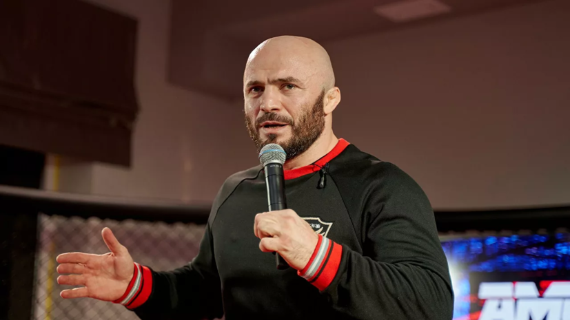 Исмаилов ответил на вызов Сантоса