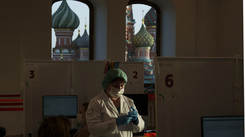 В Кремле исключили возможность введения штрафов за отказ от вакцинации