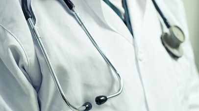 Врач рассказал, как отличить COVID-19 от гриппа и простуды