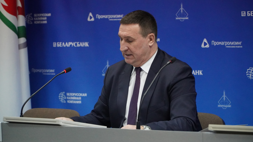 Источник: глава Белорусской федерации футбола вместе с женой выслан из Чехии