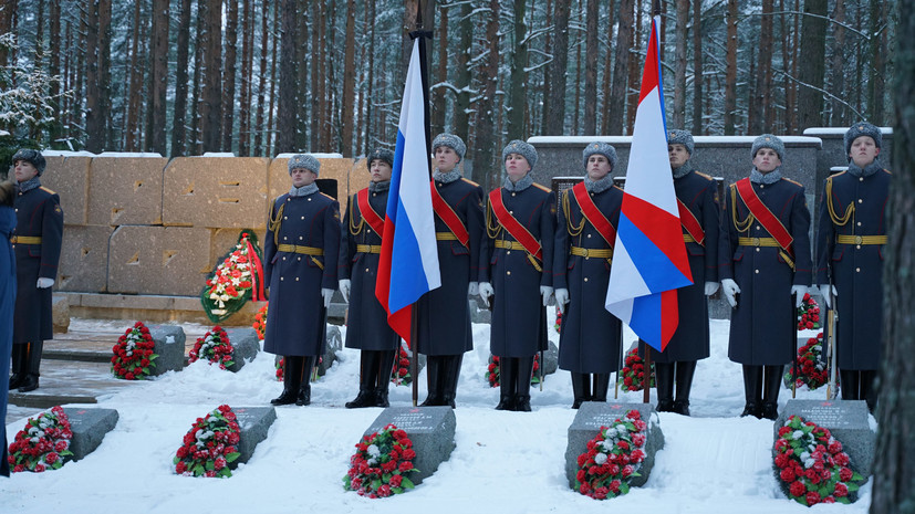 На мемориальном кладбище в Петербурге захоронили останки 22 красноармейцев