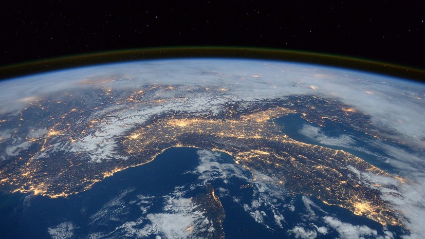 Спутник «Роскосмоса» снял образовавшуюся из-за солнечного затмения тень на Земле