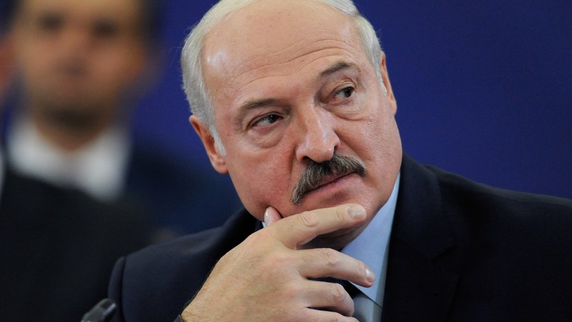 Лукашенко подписал указ о принятии в гражданство Белоруссии 448 украинцев