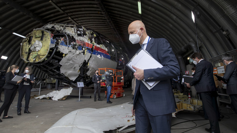 Суд в Гааге получил 301 иск о компенсациях от родственников жертв крушения рейса MH17